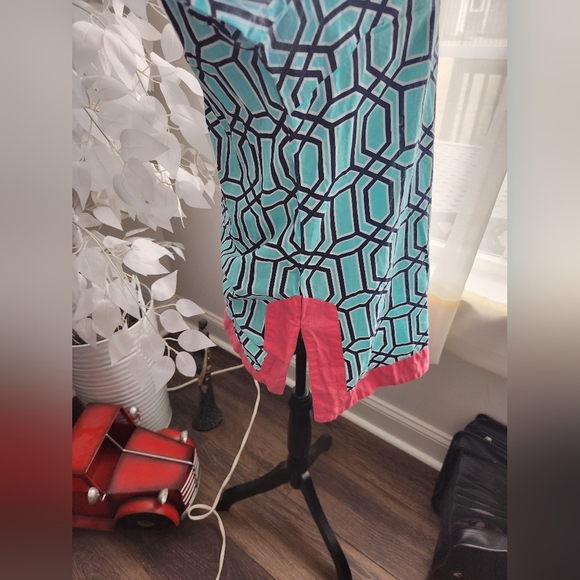 Simply Southern Geometric Patterned Women's Top - Pink and Blue Size Medium - Picture 4 of 10